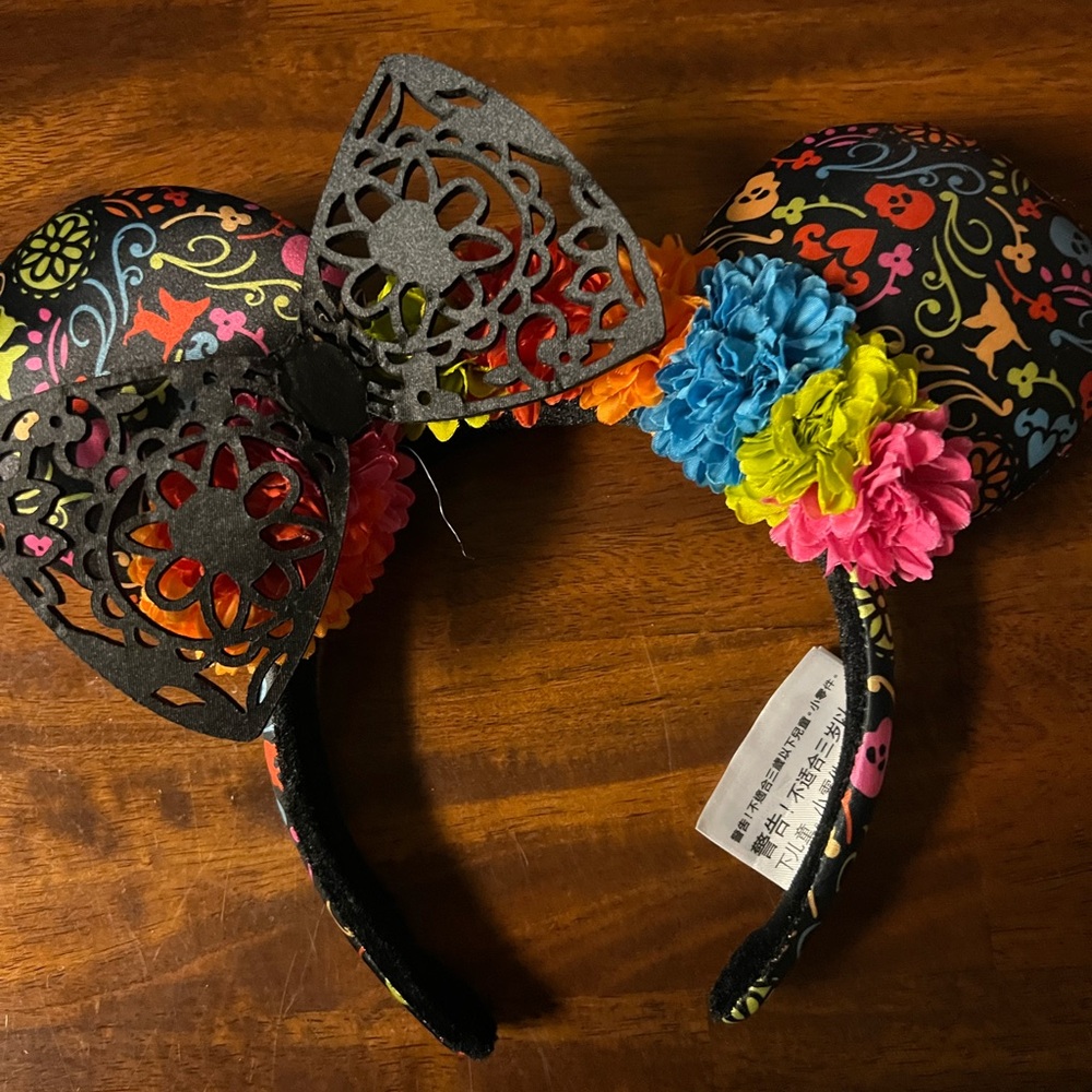 💛BUNDLE: Disney Minnie Mouse Ears Headbands 🖤♥️ - Picture 4 of 7